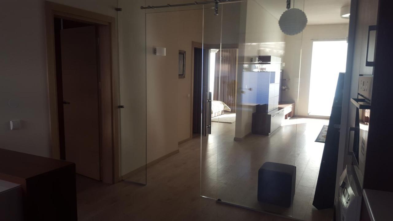 Great Flat With Terrace In Oldtown-Prime Rentals 카우나스 외부 사진